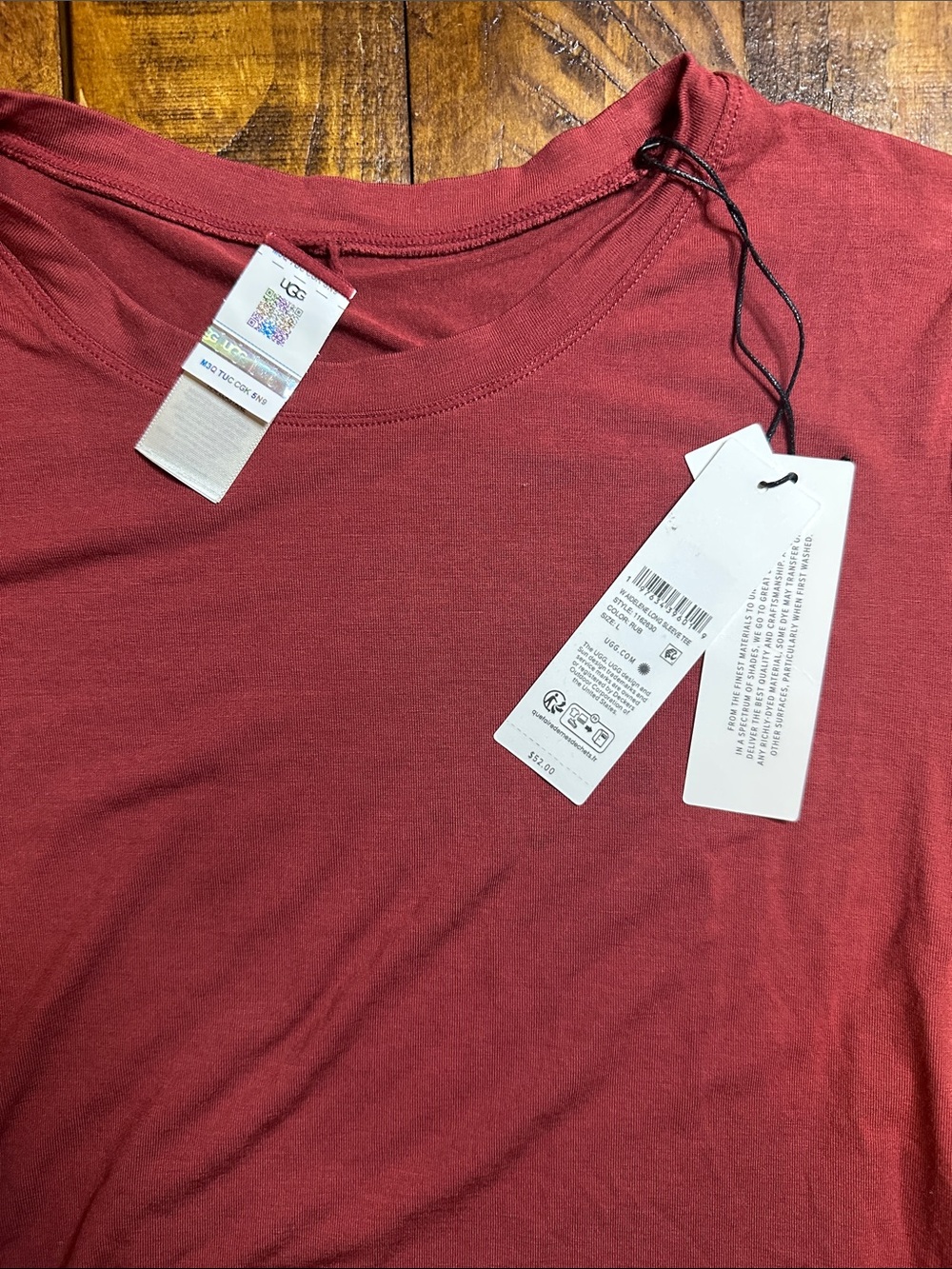 NWT UGG Aidelene Long Sleeve Tee in Rubious (Red) - Size Large - Picture 4 of 7
